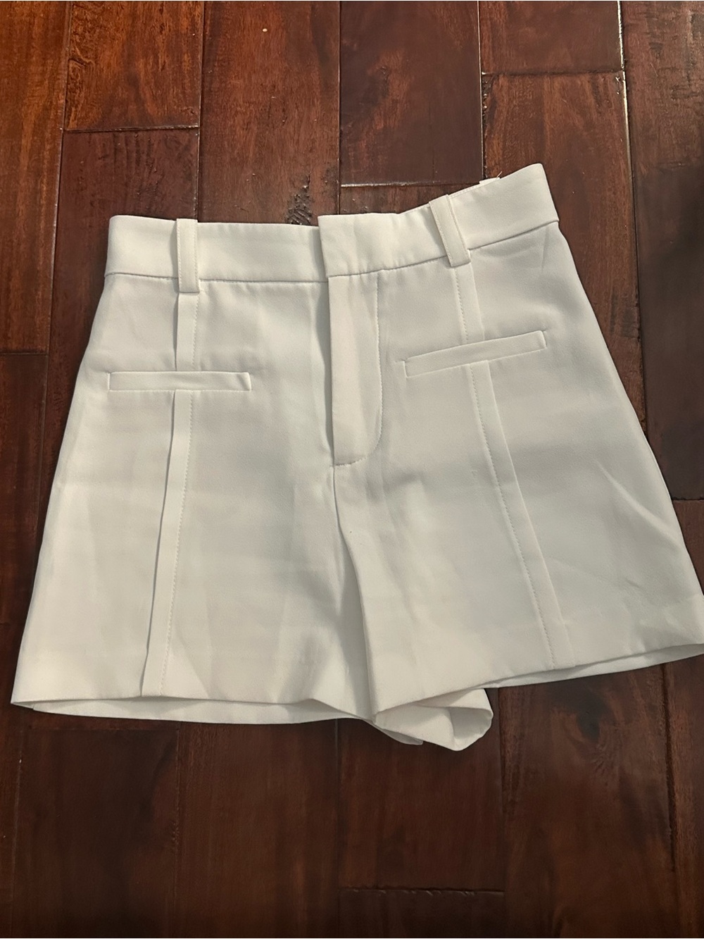 Zara White Tailored Bermuda
Shorts